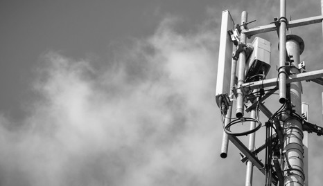 TELUS Completes $1.5 Billion Hybrid Offering and Concurrent Note Tender Offers